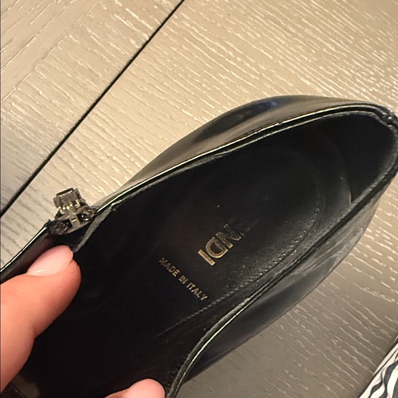 FENDI | Patent Leather and Mesh Open Toe Booties (38.5) - Picture 7 of 7